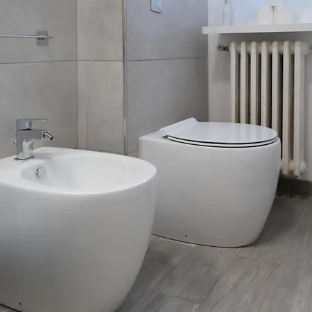 10min Rhofiera & Sansiro - 5min Metro - Ac - Freeparking Milan