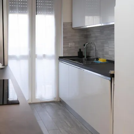10min Rhofiera & Sansiro - 5min Metro - Ac - Freeparking Apartment *