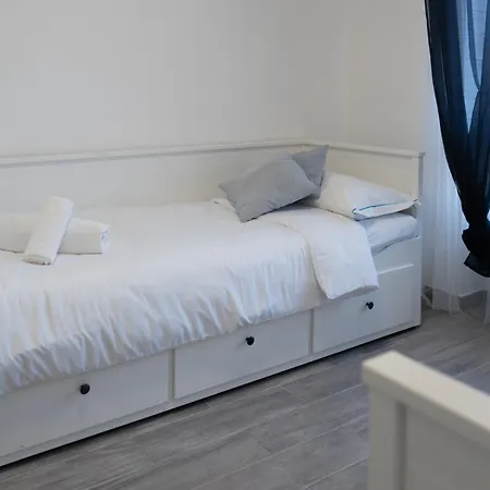 10min Rhofiera & Sansiro - 5min Metro - Ac - Freeparking Apartment Milan