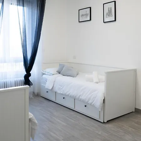 10min Rhofiera & Sansiro - 5min Metro - Ac - Freeparking Milan