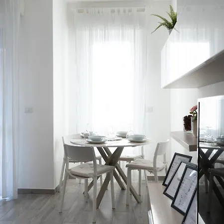 Apartment 10min Rhofiera & Sansiro - 5min Metro - Ac - Freeparking
