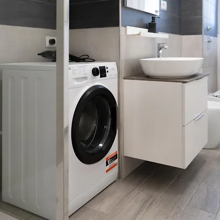 Apartamento 10min Rhofiera & Sansiro - 5min Metro - Ac - Freeparking