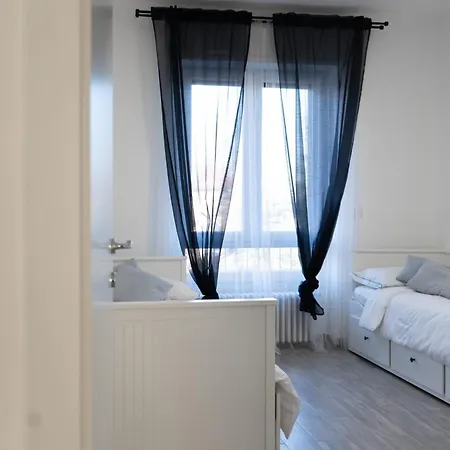10min Rhofiera & Sansiro - 5min Metro - Ac - Freeparking Apartment *